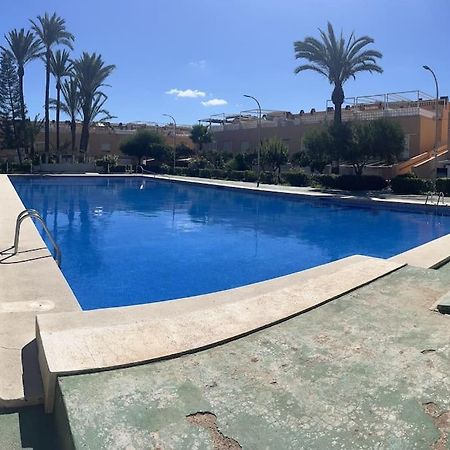 Apartamento En La Manga Luaran gambar